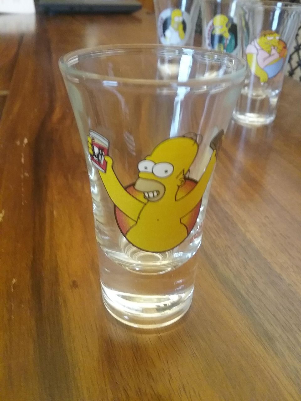 Hienot Simpsons snapsilasit