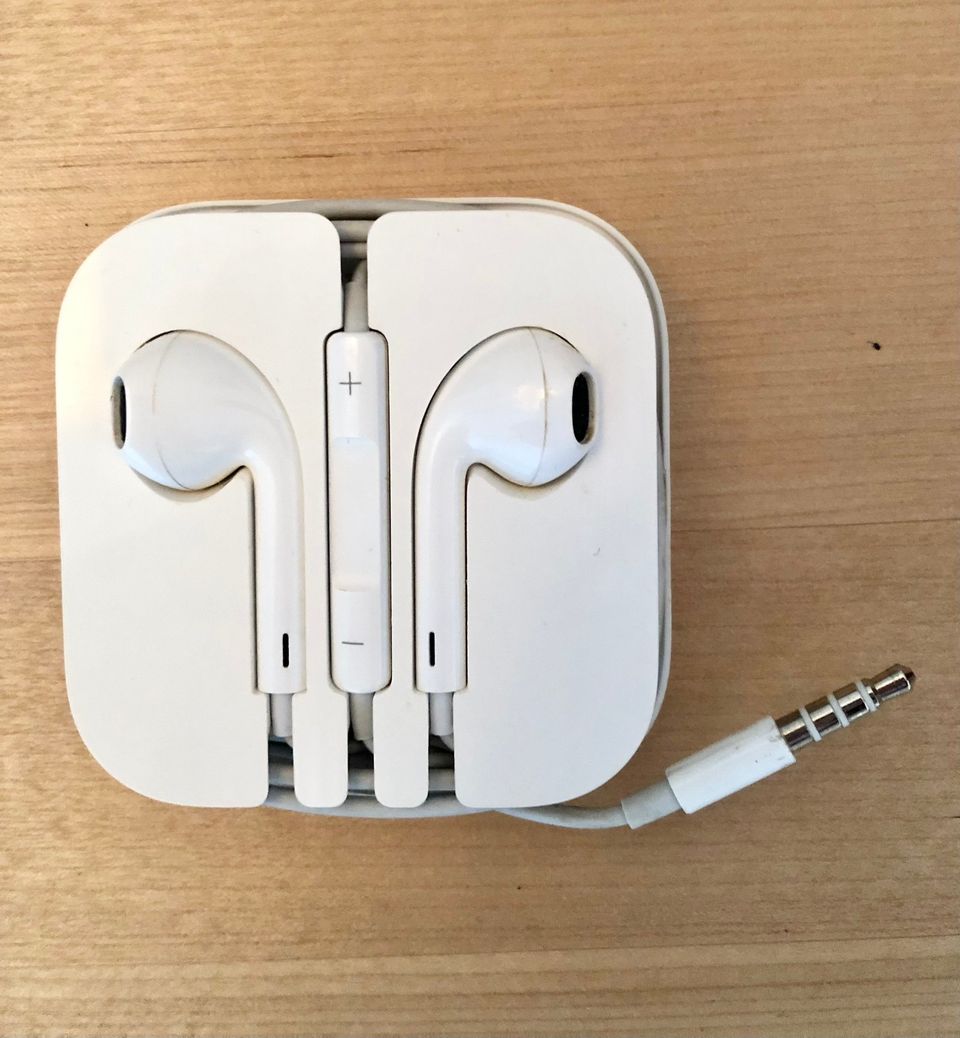 Apple valkoiset kuulokkeet