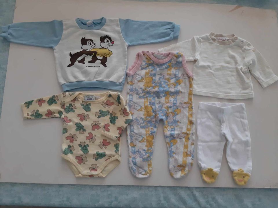 Retro vaatteita vastasyntyneelle / nukenvaatteiksi