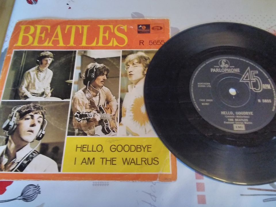 The Beatles 7" Hello, Goodbye / I am the Walrus