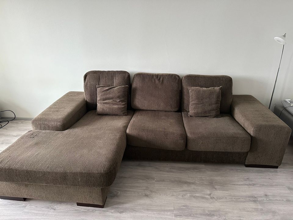 Sofa free of charge