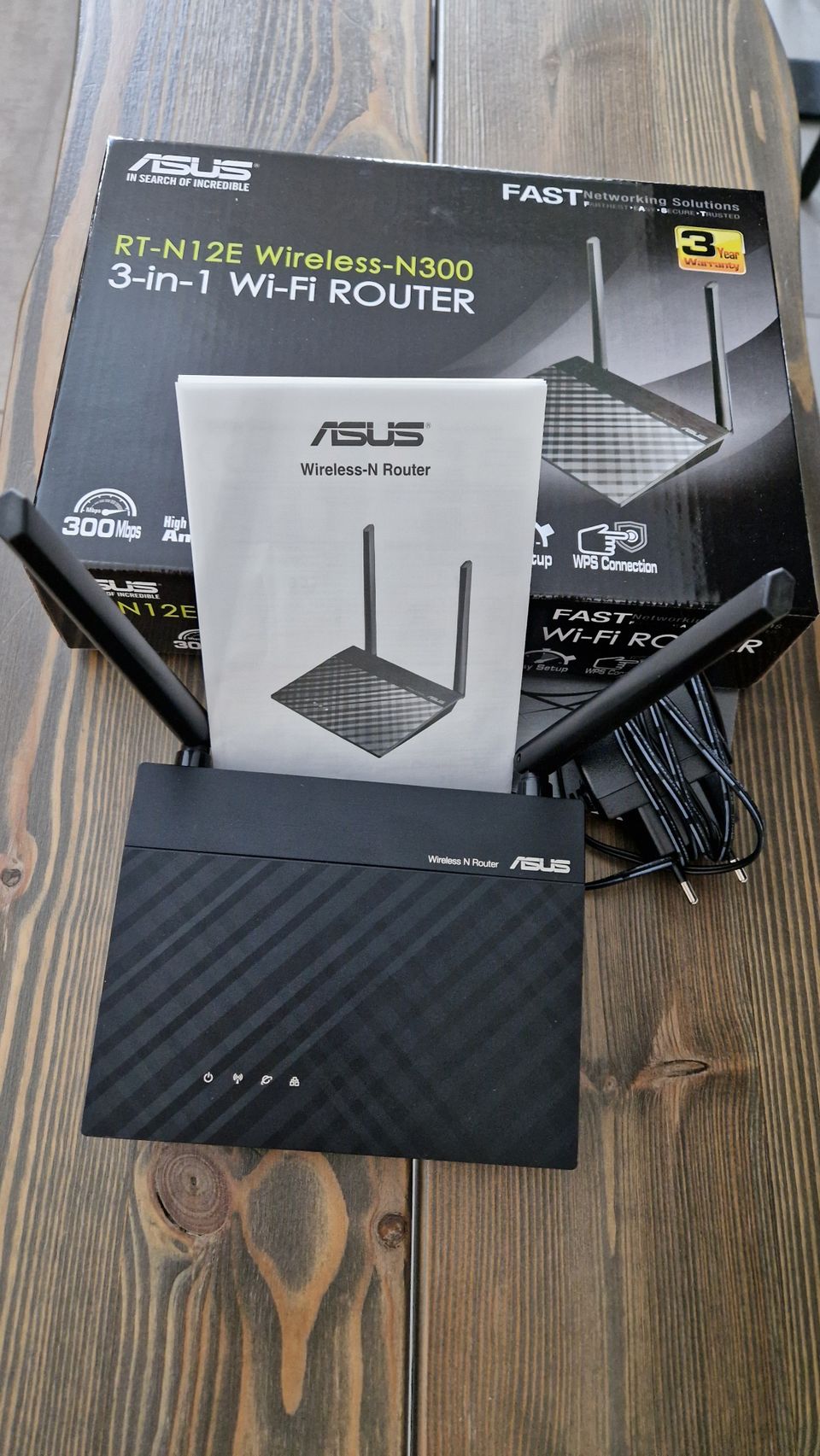 ASUS RT-N12E langaton reititin