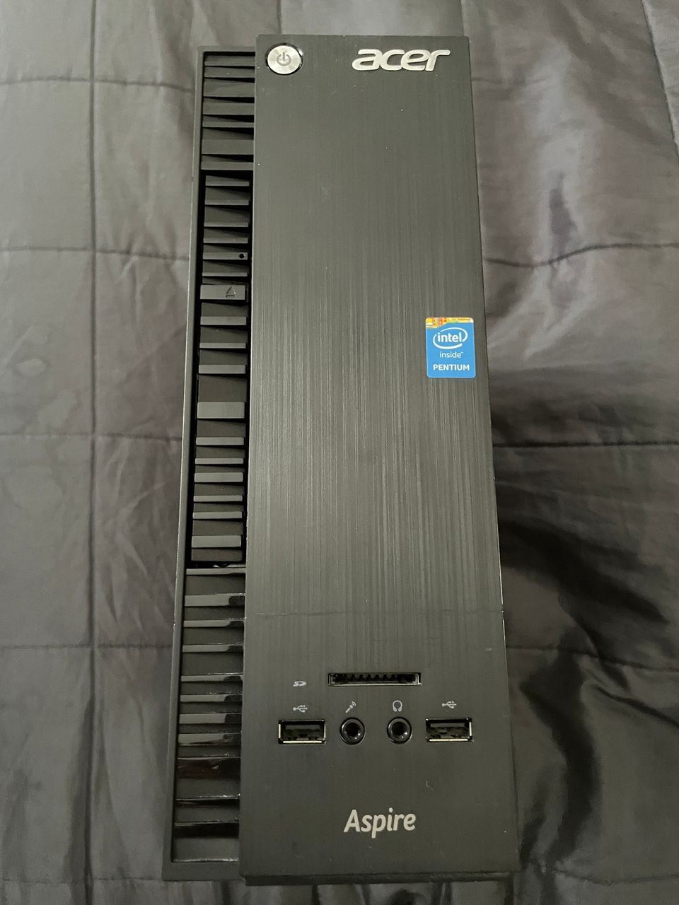 Acer Aspire XC-703 pöytäkone