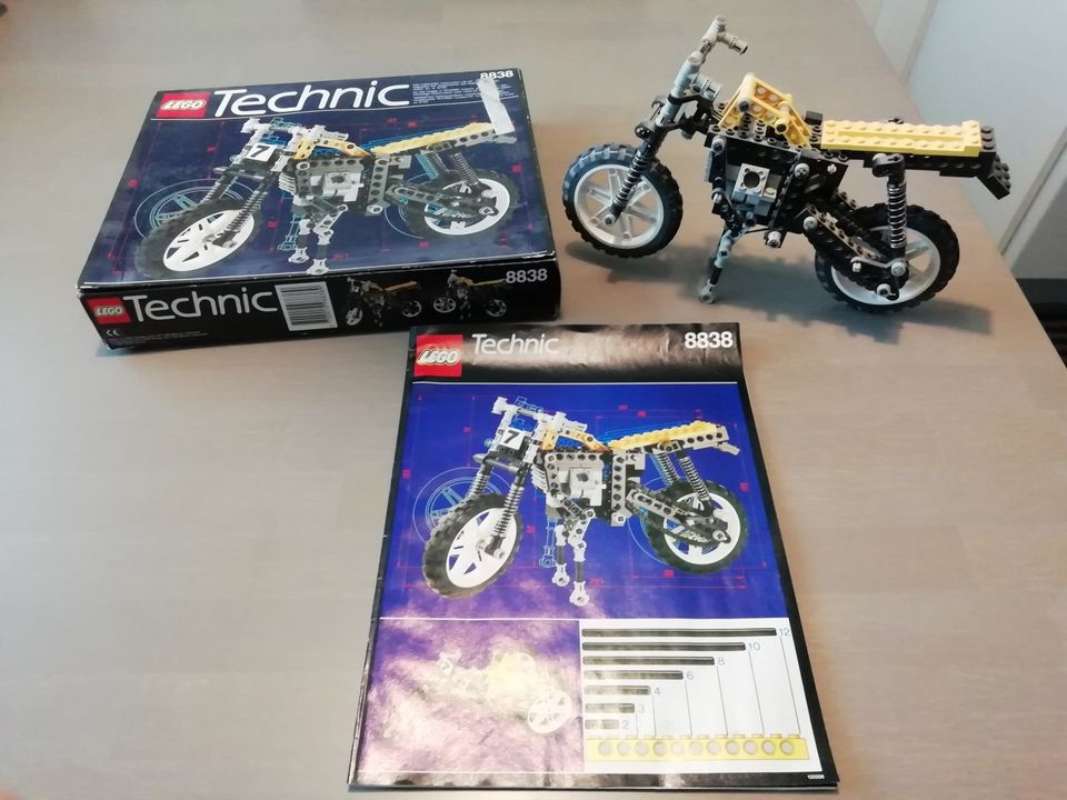 Lego 8838 Technic Moottoripyörä