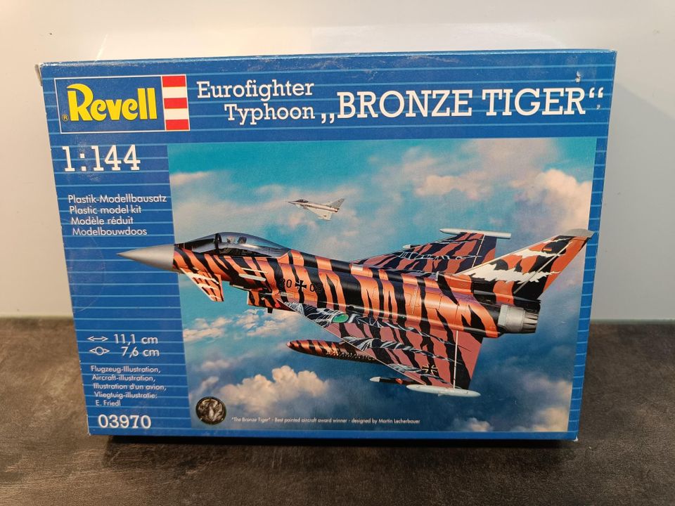 Revell rakennussarja "Bronze Tiger"