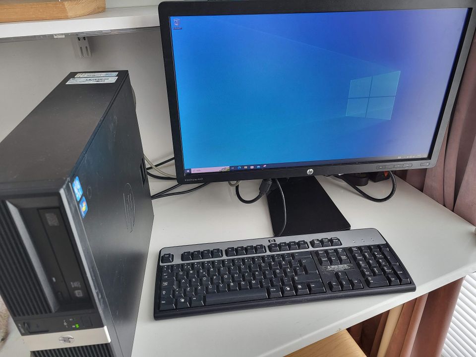 HP rp5800 + EliteDisplay E231 / i3-2120 /  WIN 10 Pro / 1kk takuu