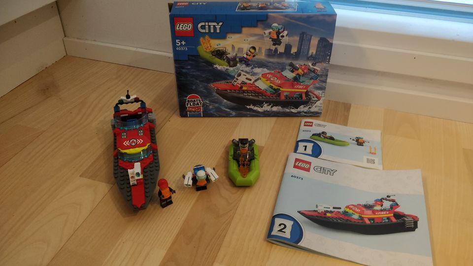 Lego City 60373 palokunnan pelastusvene