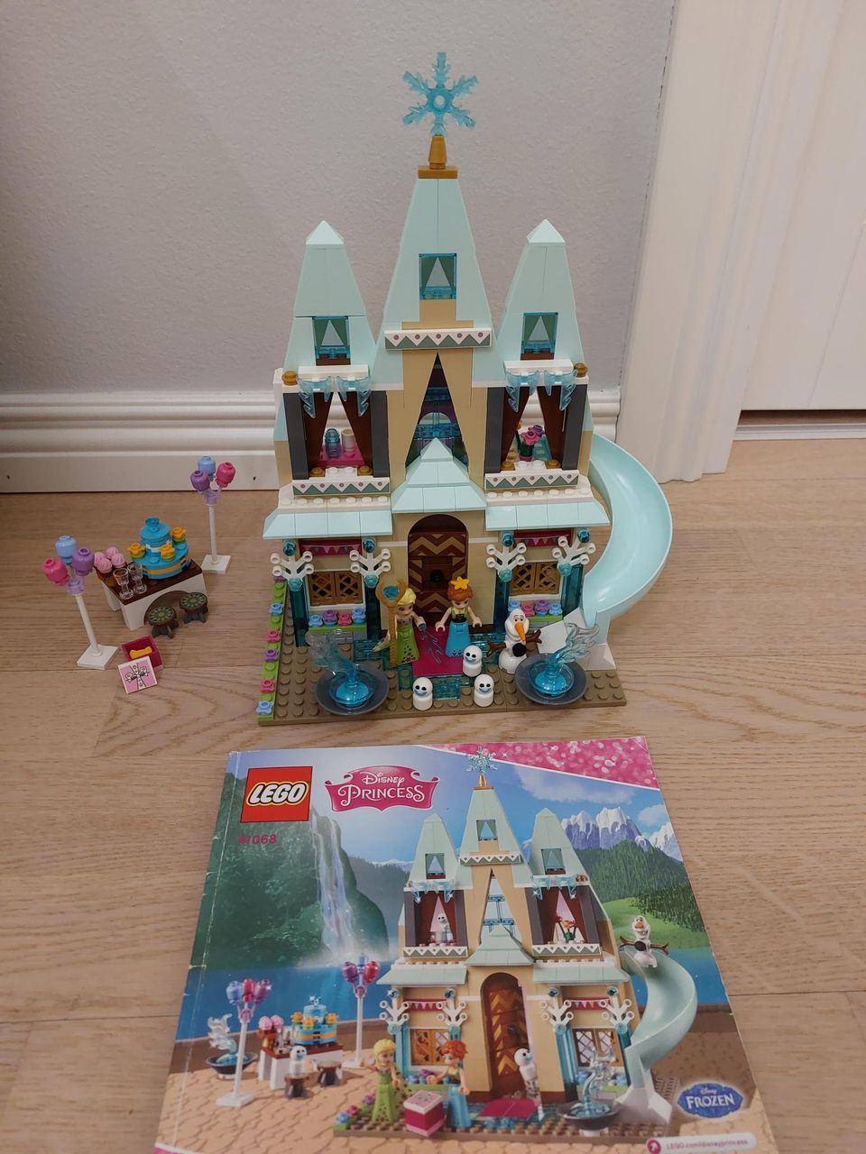 Lego 41068 Arendelin linnajuhlat