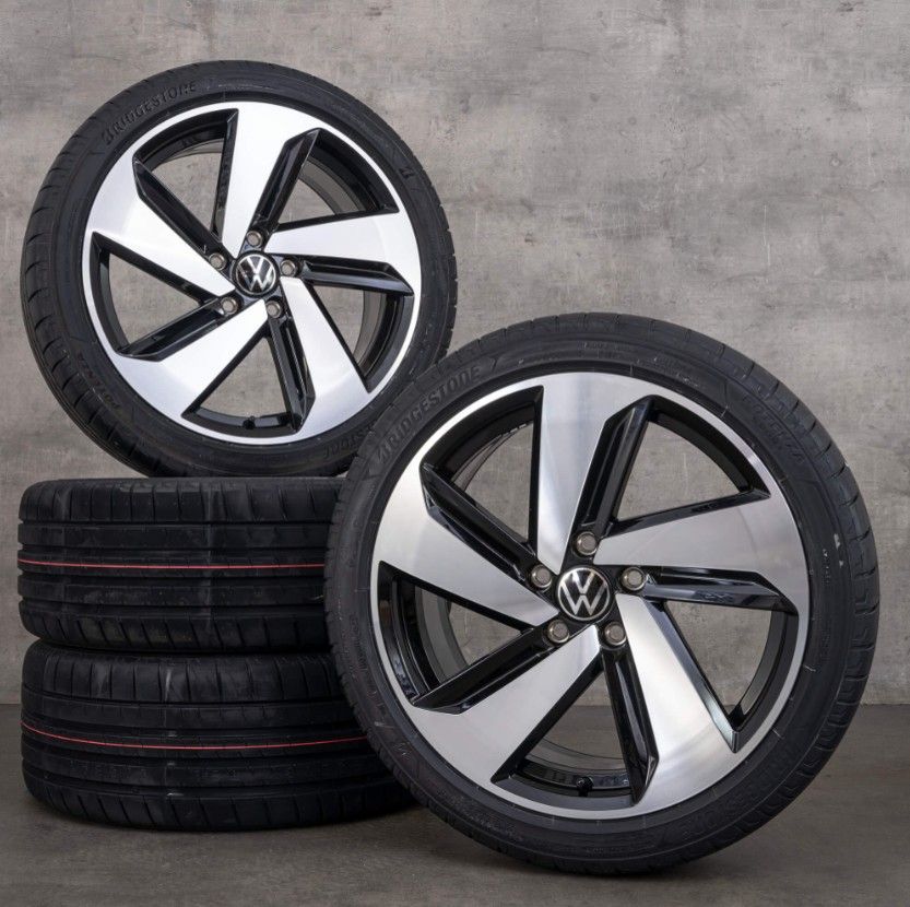 VW ORIG R18x7.5 5x112 ET51uudet+225/40R18 Bridgestone Potenza Sport uudet