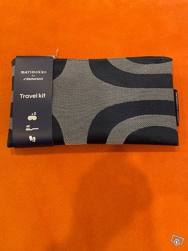 Marimekko for Finnair Travel kit