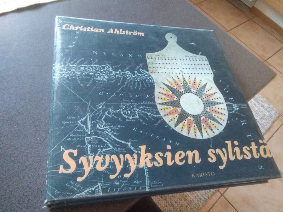 Syvyyksien sylistä. Christian Ahlström