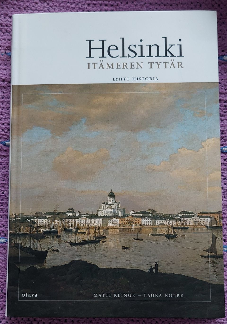 Helsinki Itämeren tytär kirja