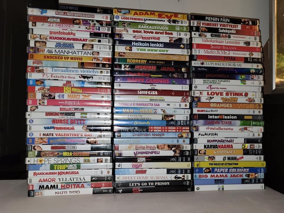 DVD elokuvia ja sarjoja