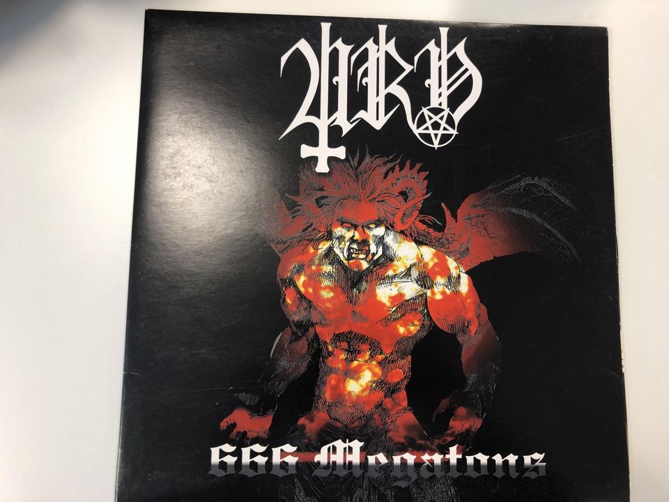 Urn - 666 Megatons Gatefold LP