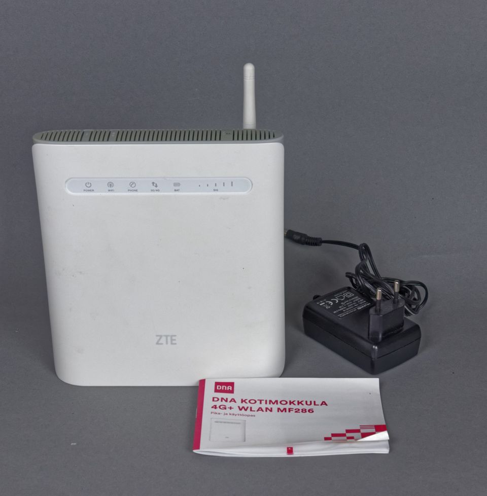 ZTE MF286A 4G+ WLAN reititin LTE modeemi, akkuvarmennuksella