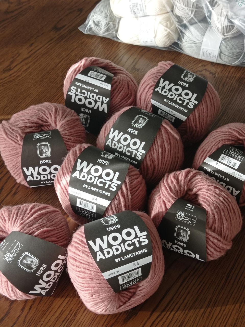 9kpl Langyarns Wooladdicts Hope lanka quarts