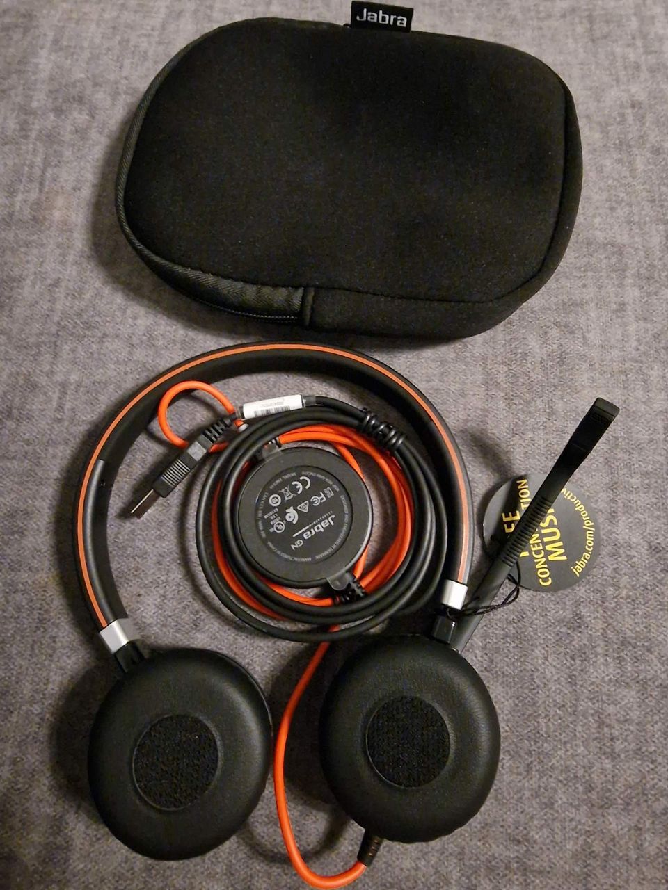 Jabra Evolve 40 MS kuulokkeet (Täysin uudet)