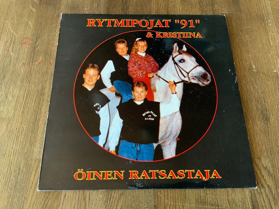 Rytmipojat "91" & Kristiina – Öinen Ratsastaja