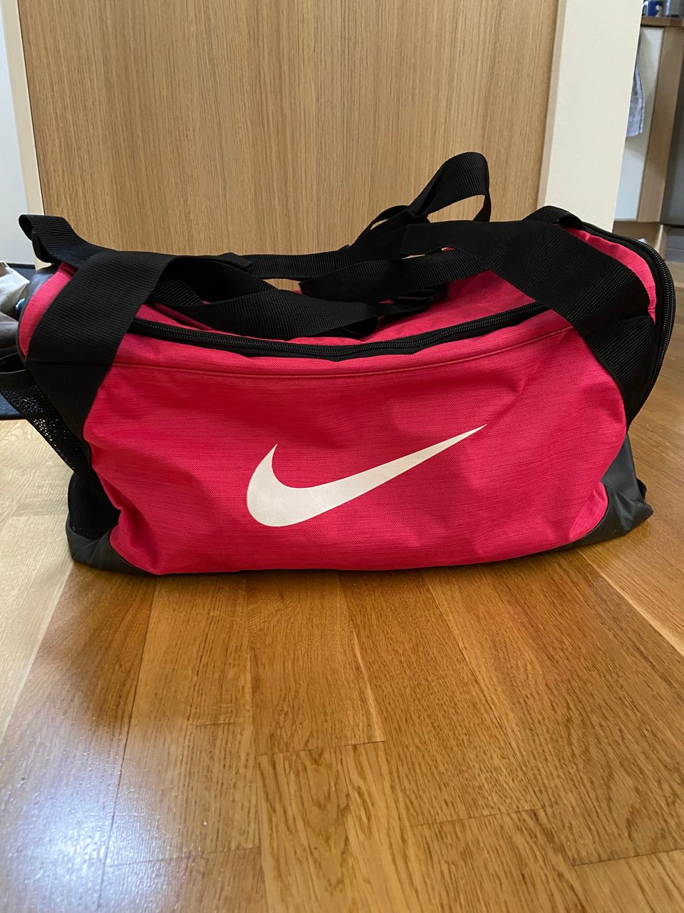 Nike laukku koko S