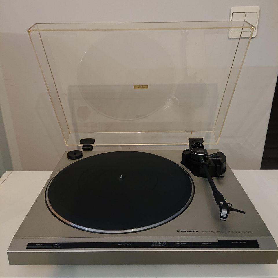 Pioneer PL-720 suoravetoinen levysoitin