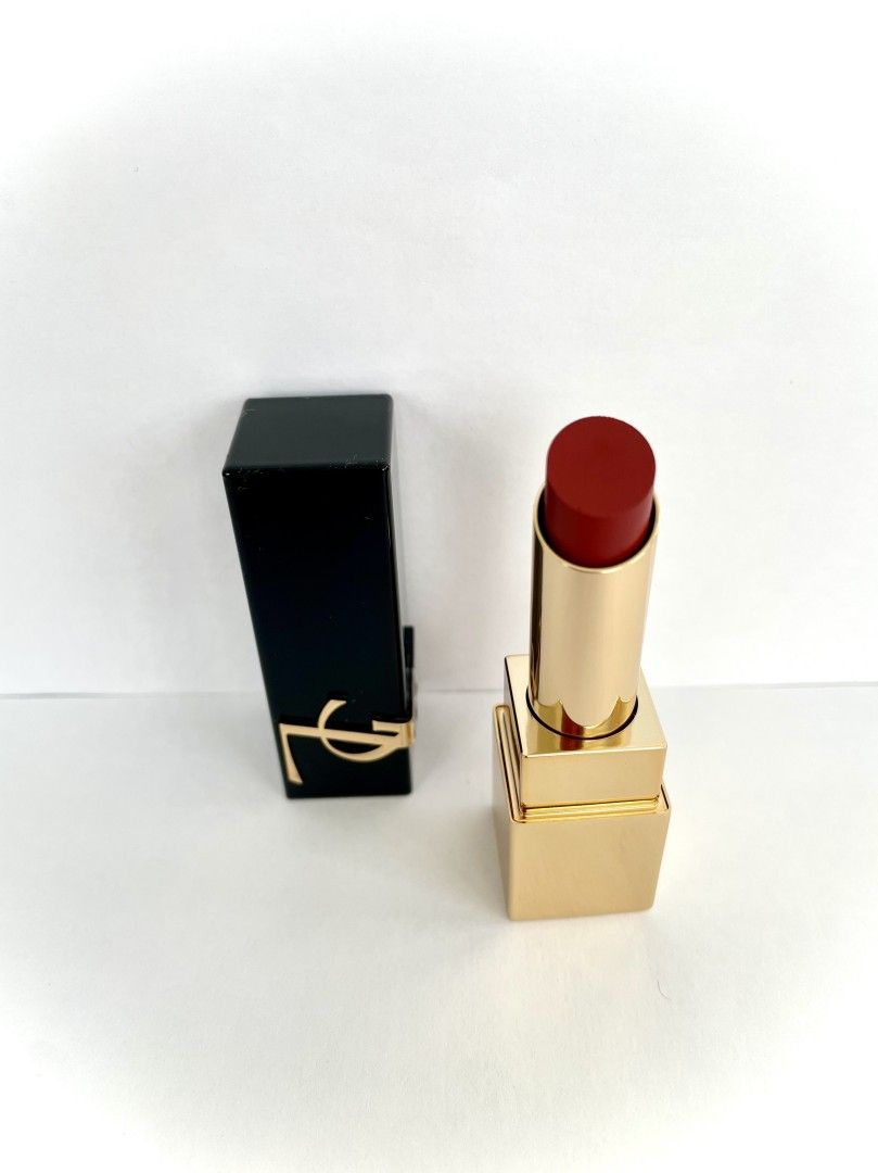 Yves Saint Laurent Rouge Pur Couture huulipuna
