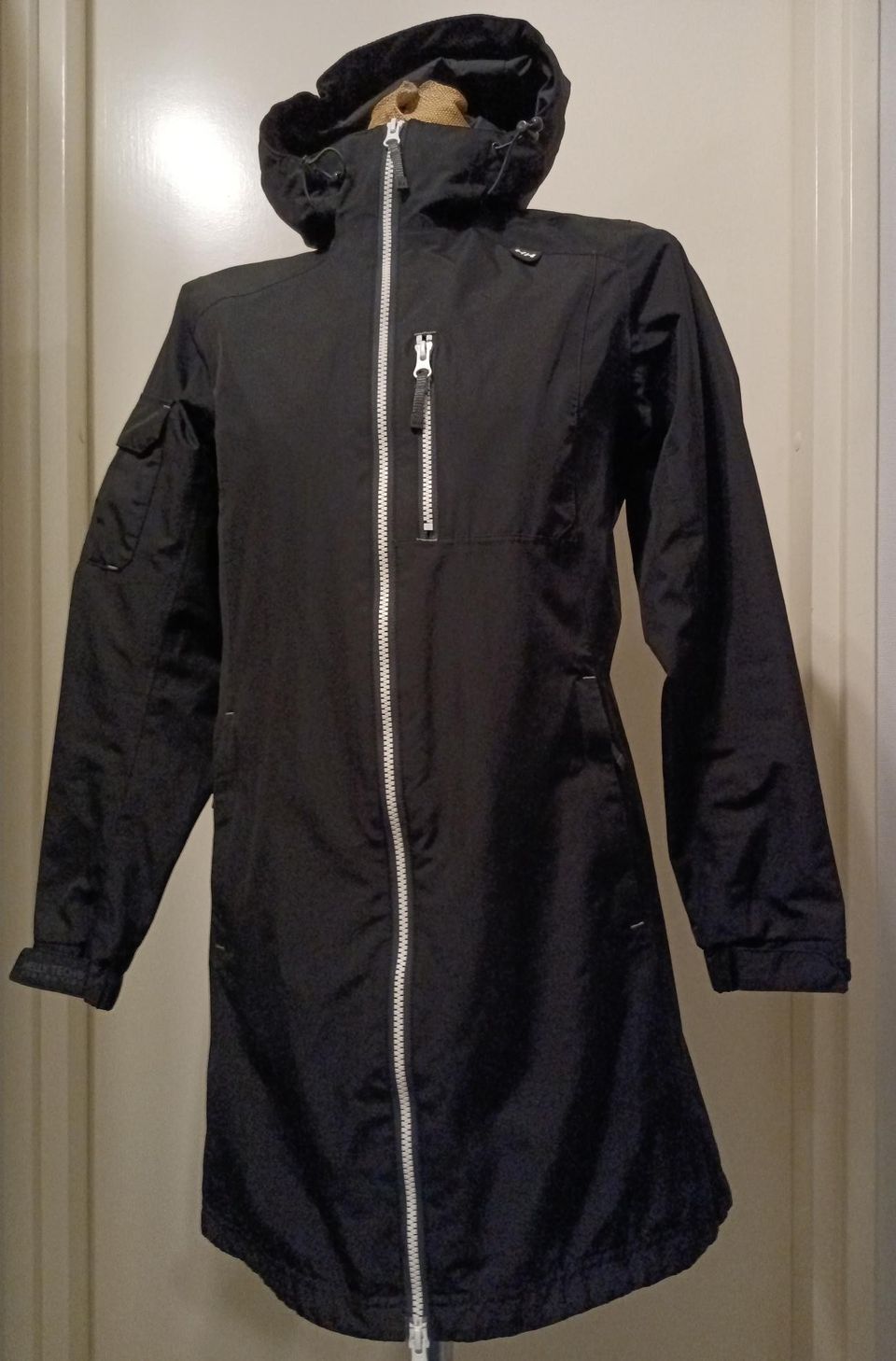 Helly Hansen Hellytech "Long Belfast" kuoritakki S