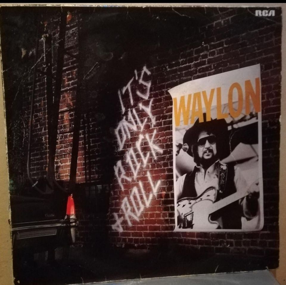 LP Waylon Jennings: It's only Rock & Roll