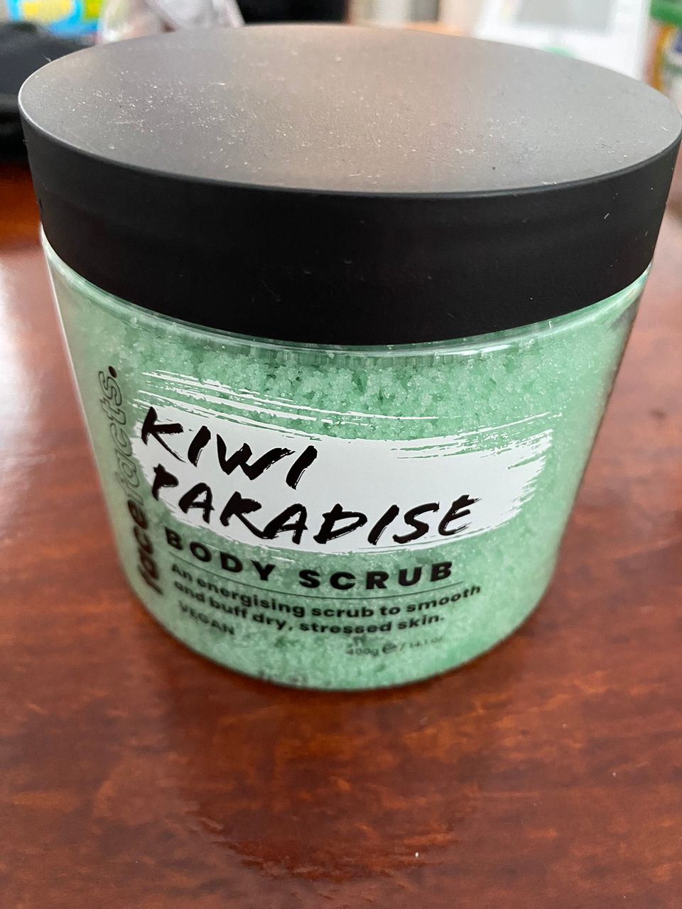 Kiwi paradise body scrub