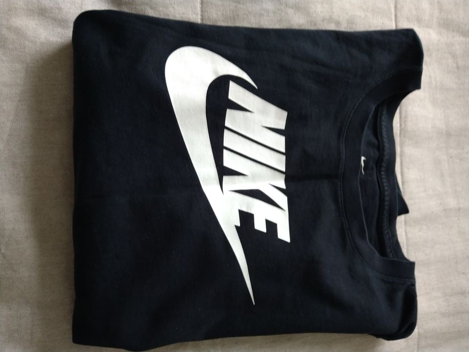 Nike pitkähihainen t-paita koko S