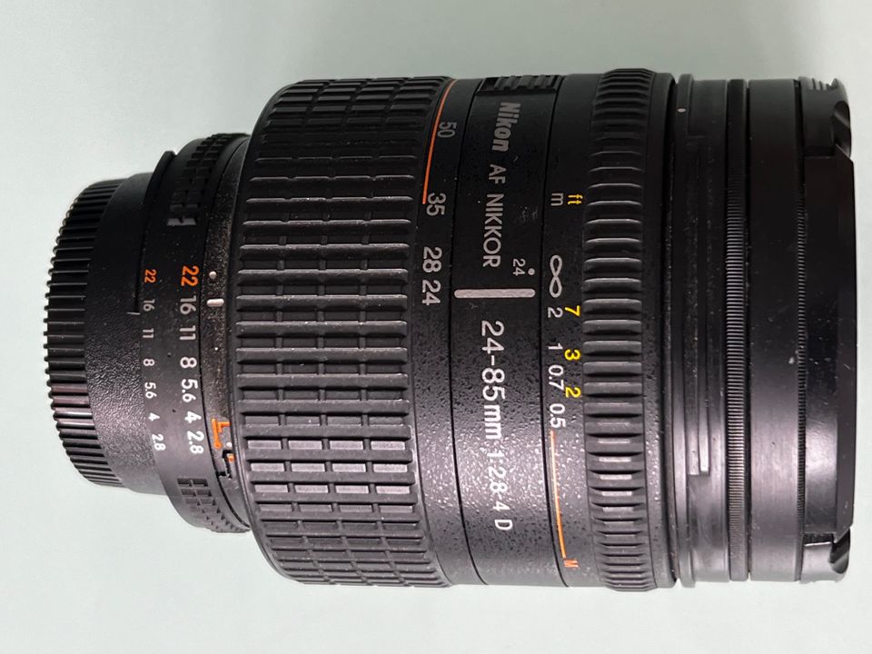 Nikon 24-85mm f2.8-4 D AF Nikkor IF Aspherical Macro