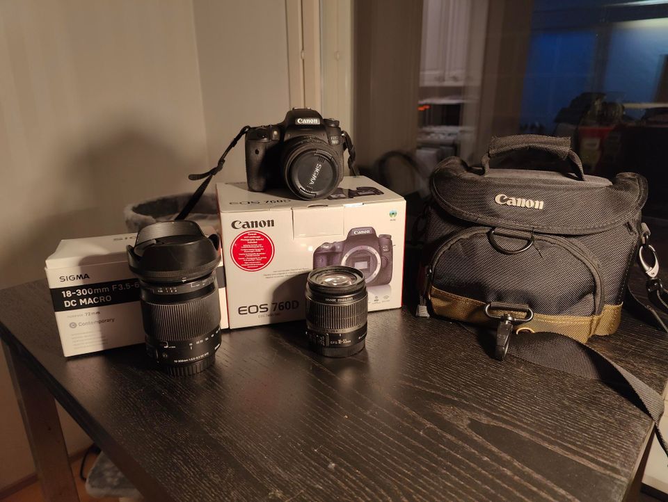 Canon EOS 760D + 3 objektiivia sekä tarvikkeita