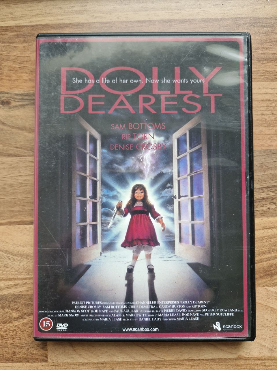 Dolly Dearest - FI DVD