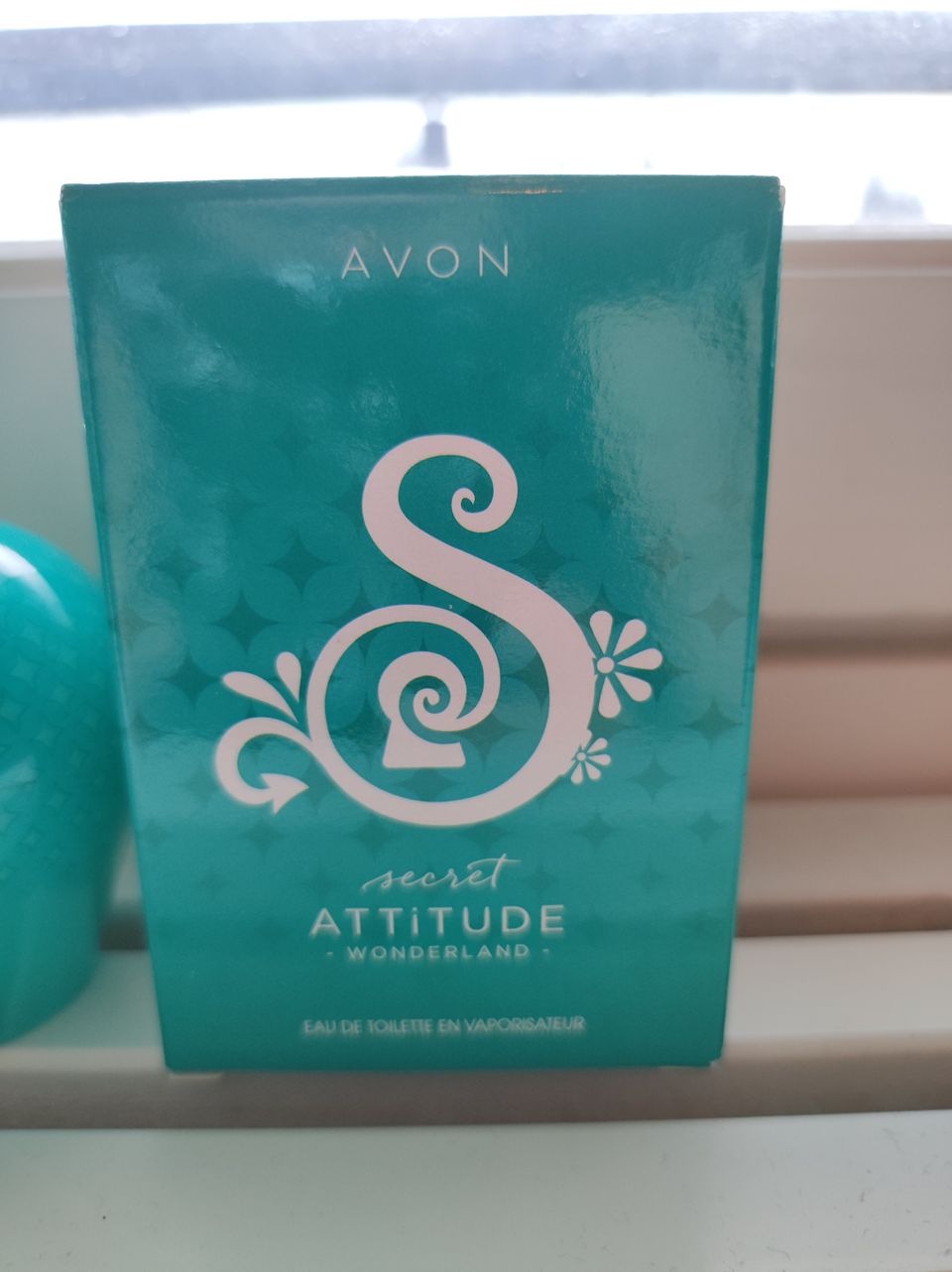 Avon kosmetiikka hajuvesi