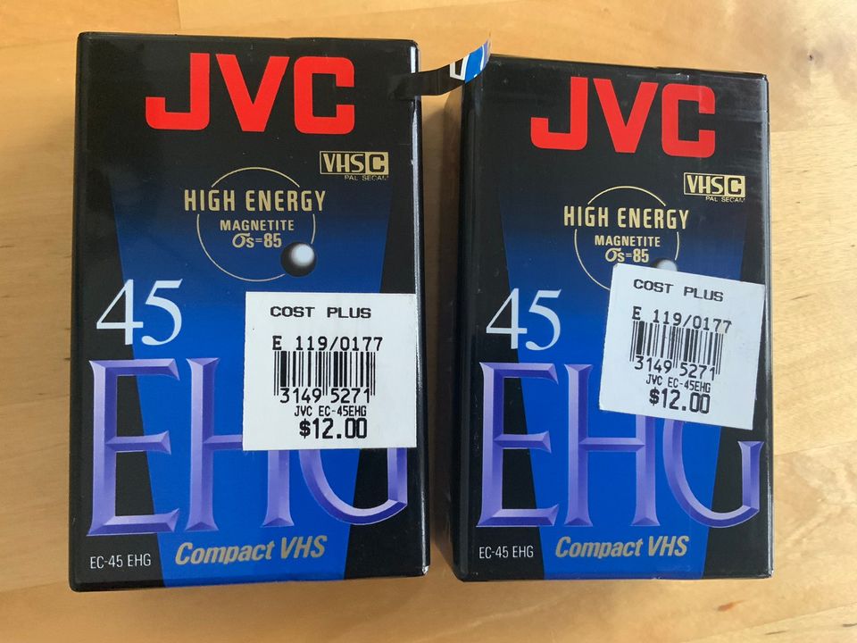 2 x JVC VHS-C videokasetti, uusi ja käyttämätön, yht 16€