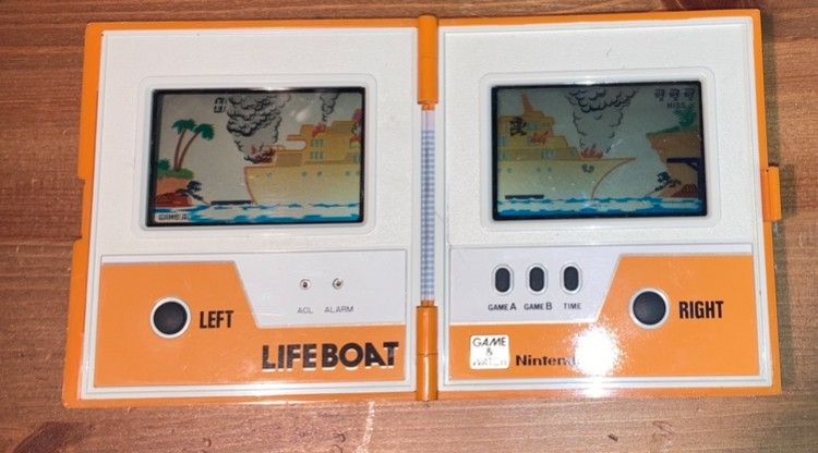 Nintendo Game Wartch Lifeboat