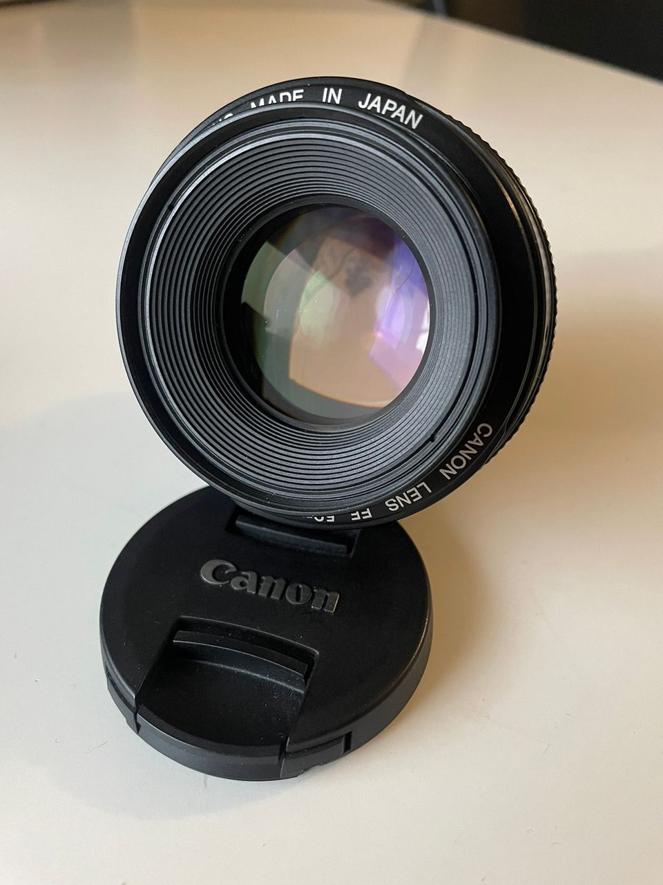 Canon EF 50mm f/1.4 USM + vastavalosuoja
