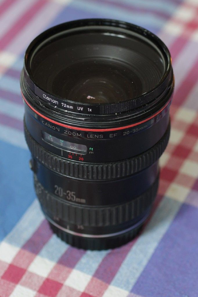 Canon EF 20-35mm f/2.8L -laajakulmazoom