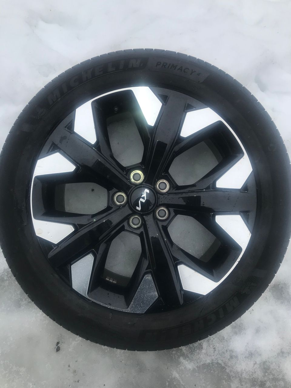 Kia OEM alut 5x114,3 kesä 235/50-19 hyvät