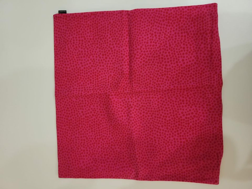 Marimekon pirput parput pinkki tyynyn päällinen 50x50cm