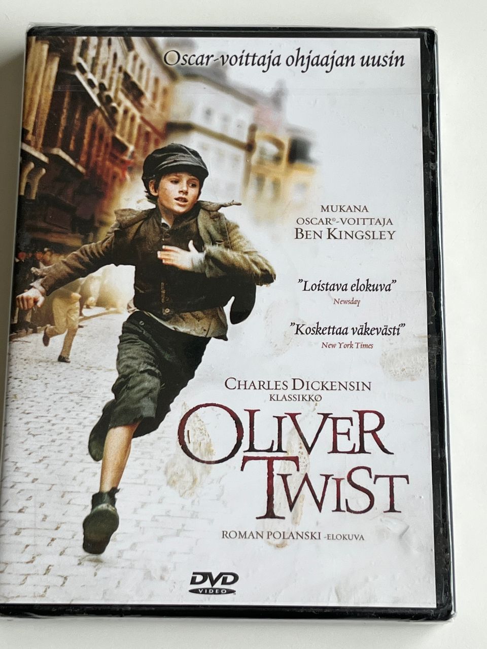 Oliver Twist Roman Polanski elokuva. Charles Dickensin.