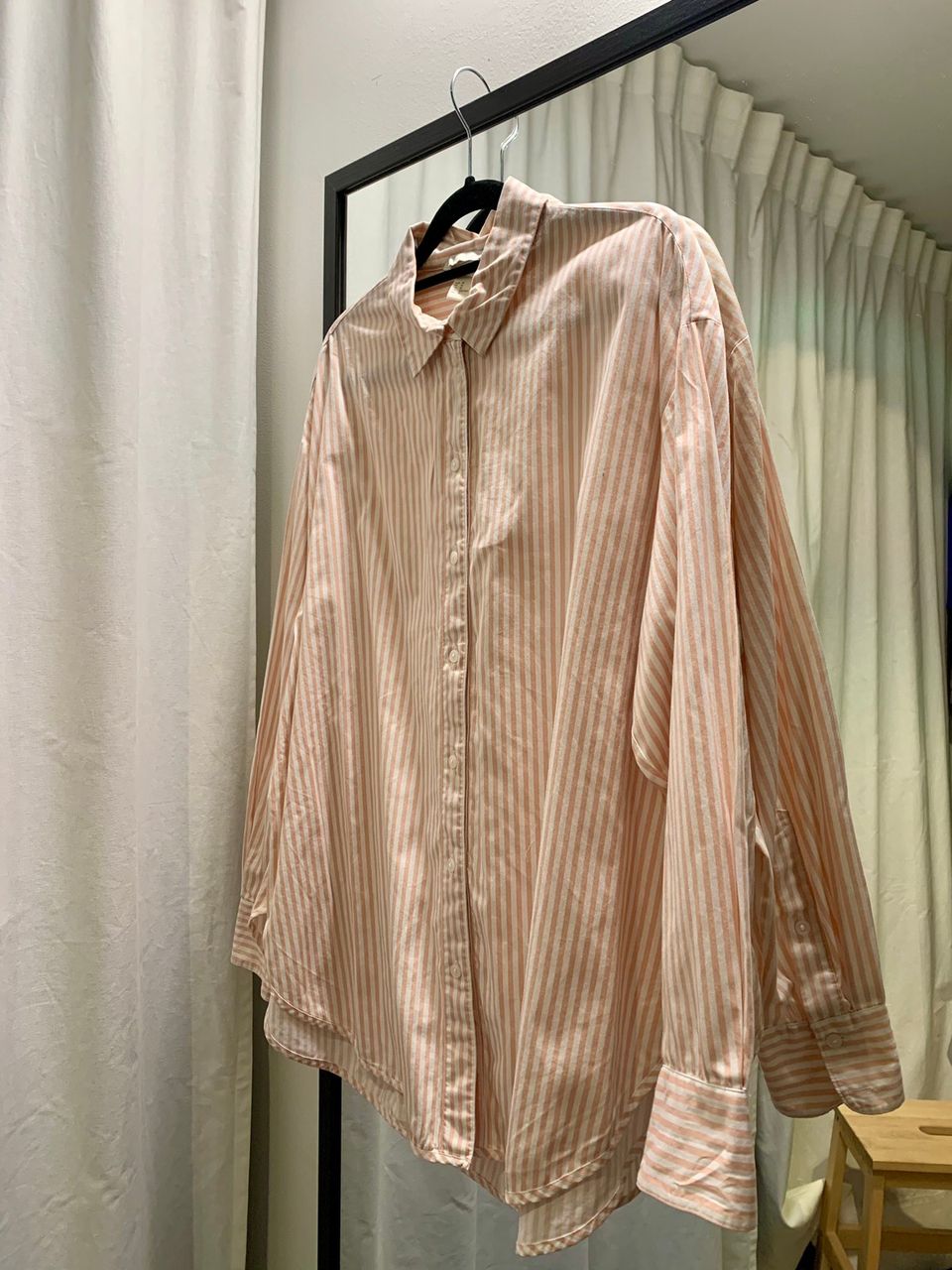 Vaaleanpuna-valkoraidallinen puuvillainen paitapusero, koko 40