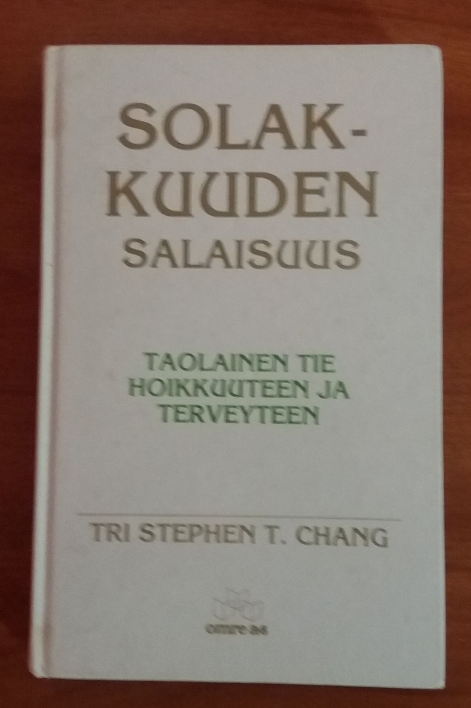 Stephen T. Chang SOLAKKUUDEN SALAISUUS OMRE A/S 1993