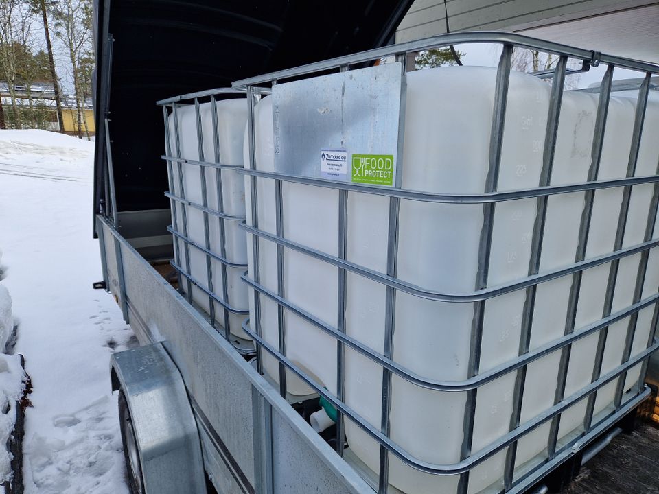 1000 litrainen ibc nestesäiliö