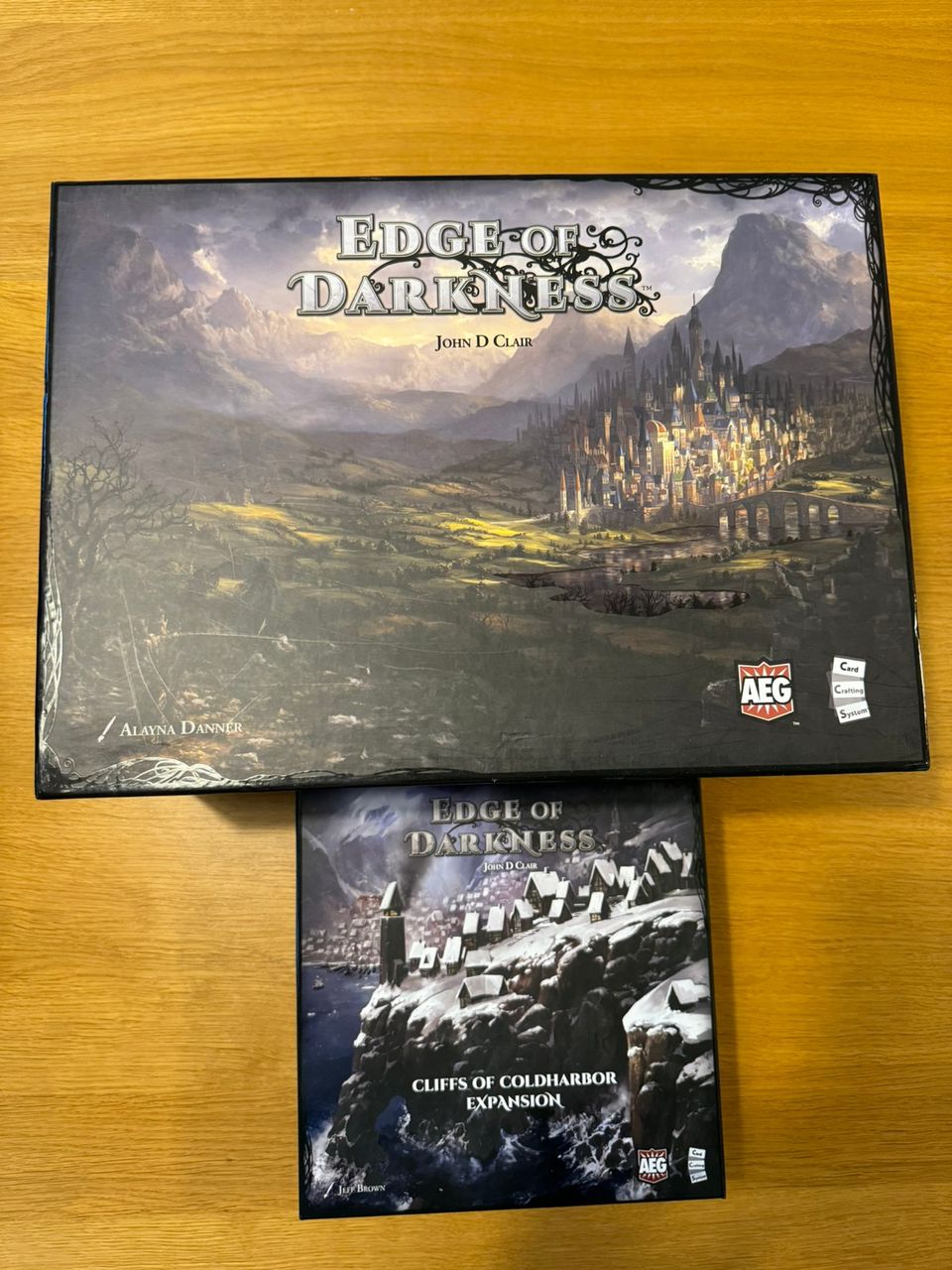 Edge of Darknes lautapeli plus expansions