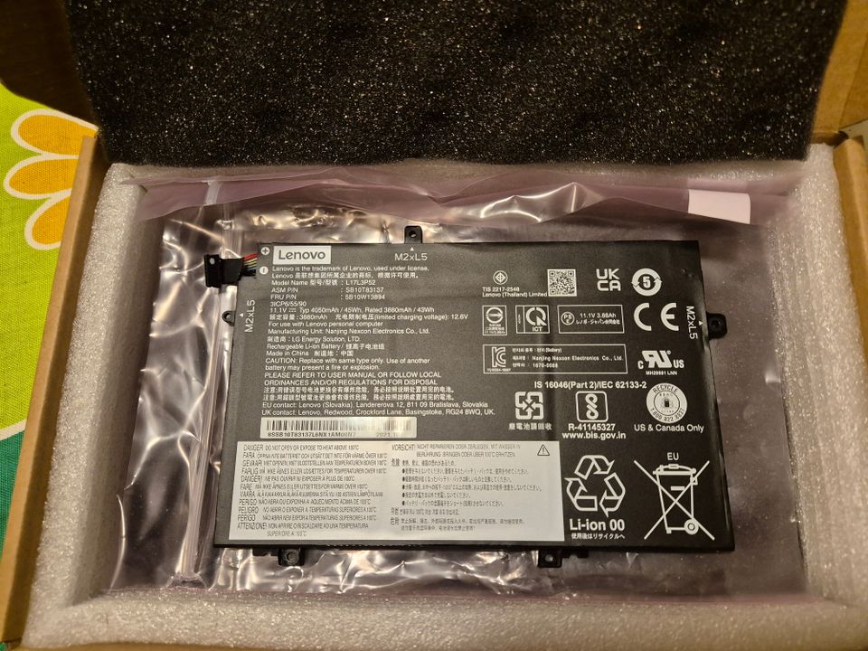 Lenovo Thinkpad akku 5B10W13894, uusi käyttämätön