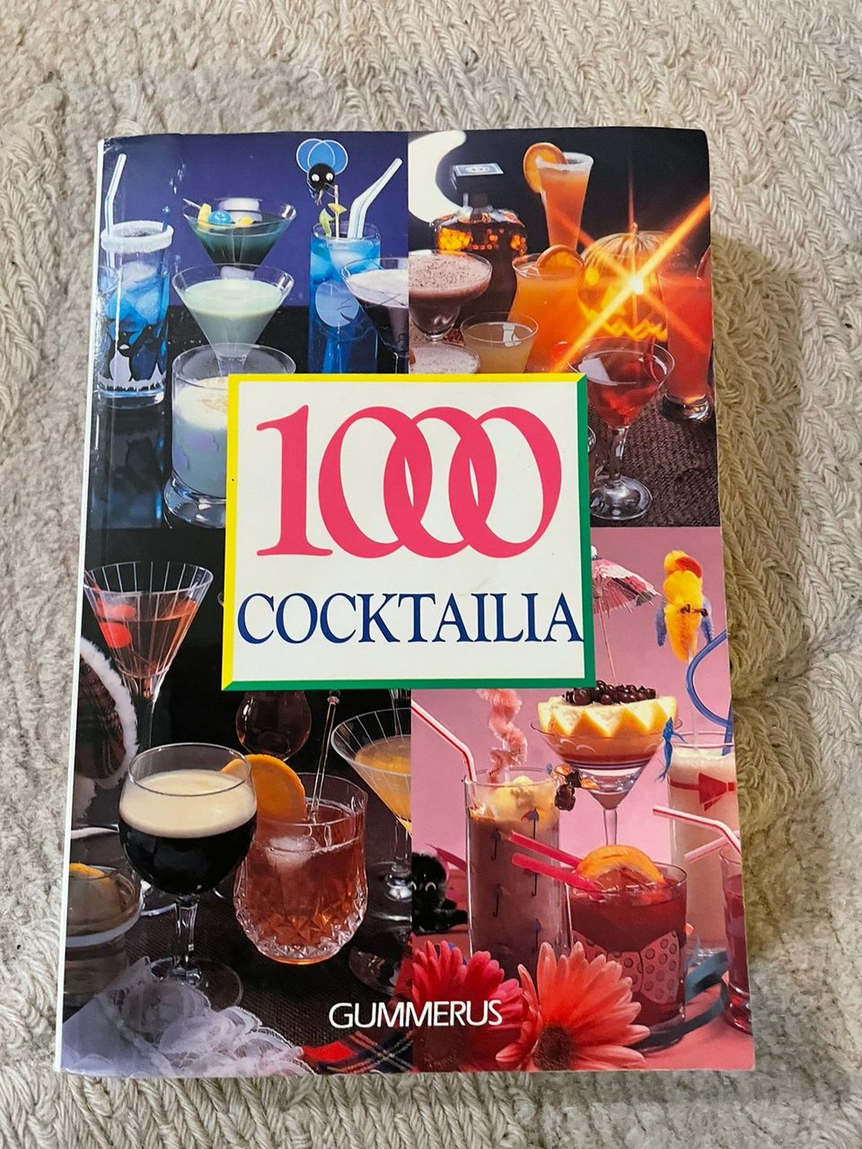 1000 cocktailia kirja