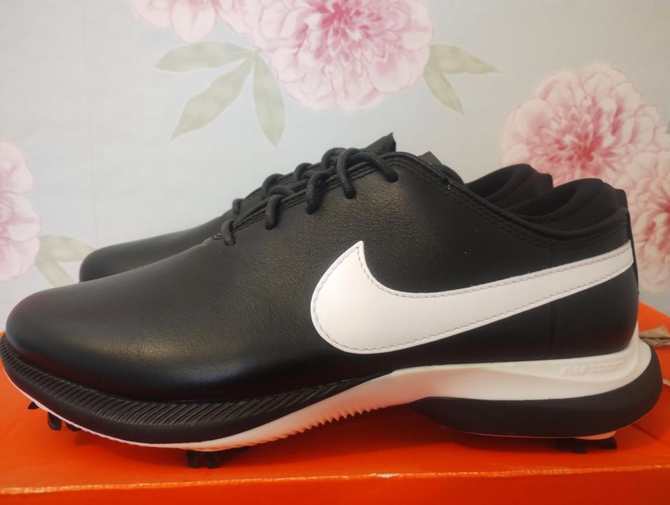 Uusi Nike golf kengät koko 40