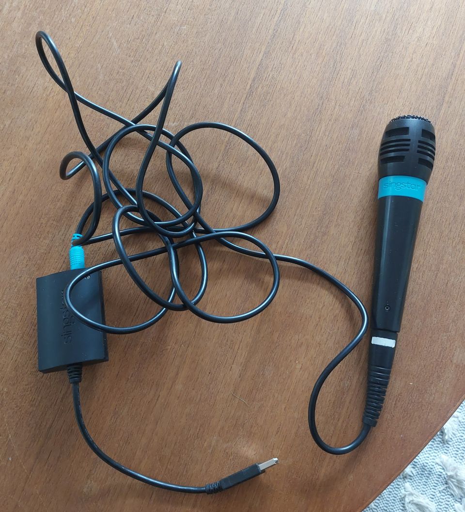 Singstar mikrofoni