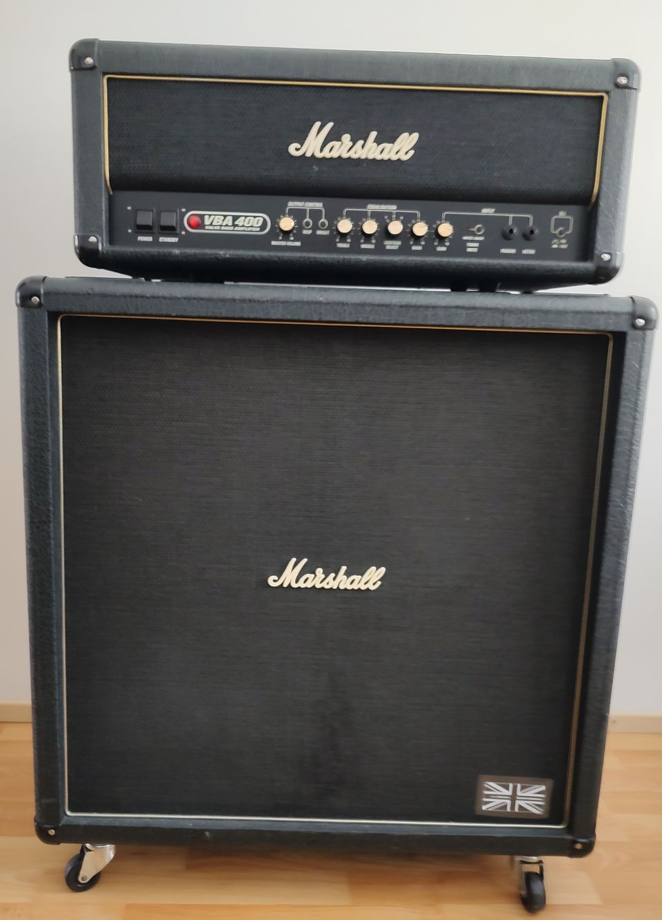 Marshall VBA-400 bassovahvistin + Marshall VBC-412 kaappi