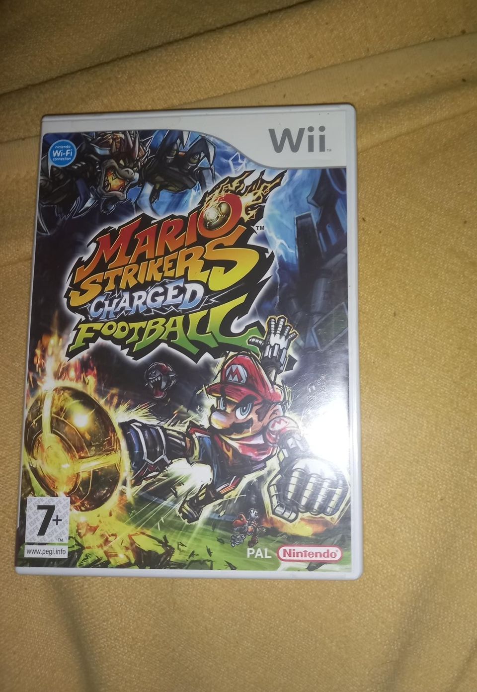 Wii Mario Strikers Charged Football